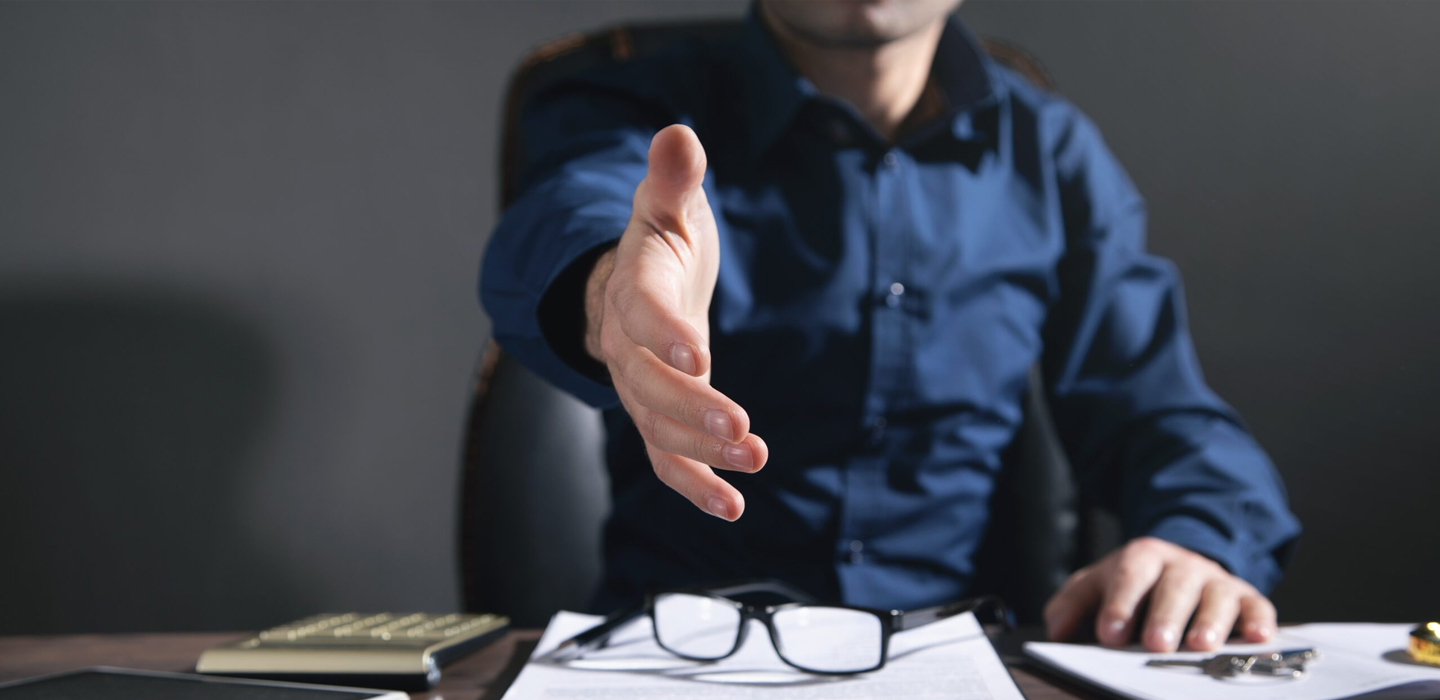 Ha Ön munkát kínál